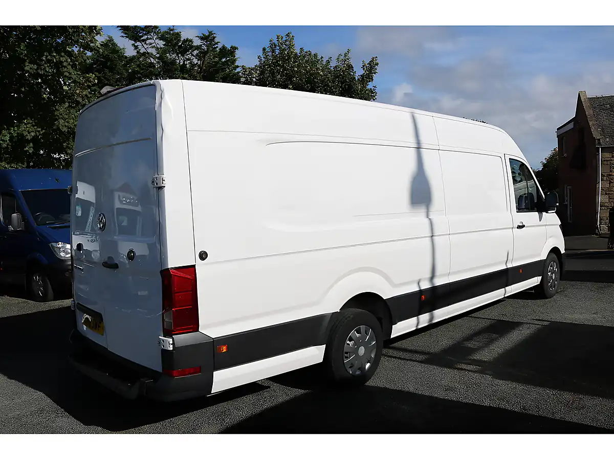 Used 2019 Volkswagen Crafter Startline White - Interior and Exterior details 10