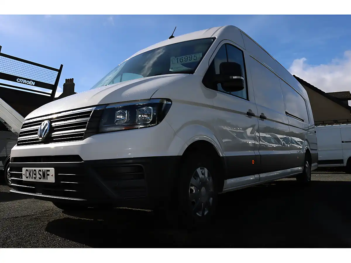 Used 2019 Volkswagen Crafter Startline White - Interior and Exterior details 12