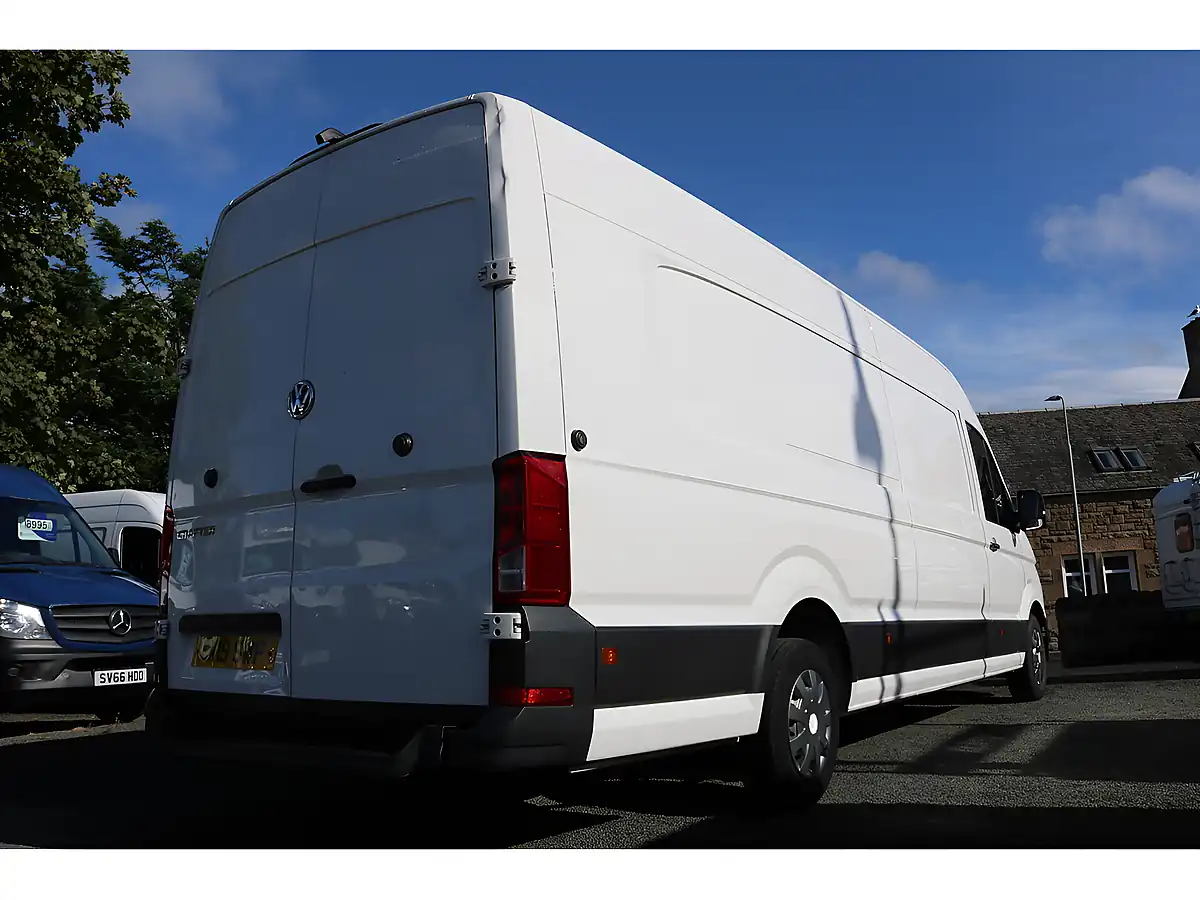 Used 2019 Volkswagen Crafter Startline White - Interior and Exterior details 9