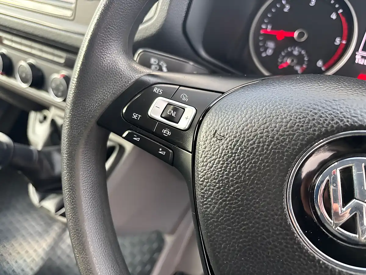 Used 2019 Volkswagen Crafter Trendline Maxi White - Interior and Exterior details 16