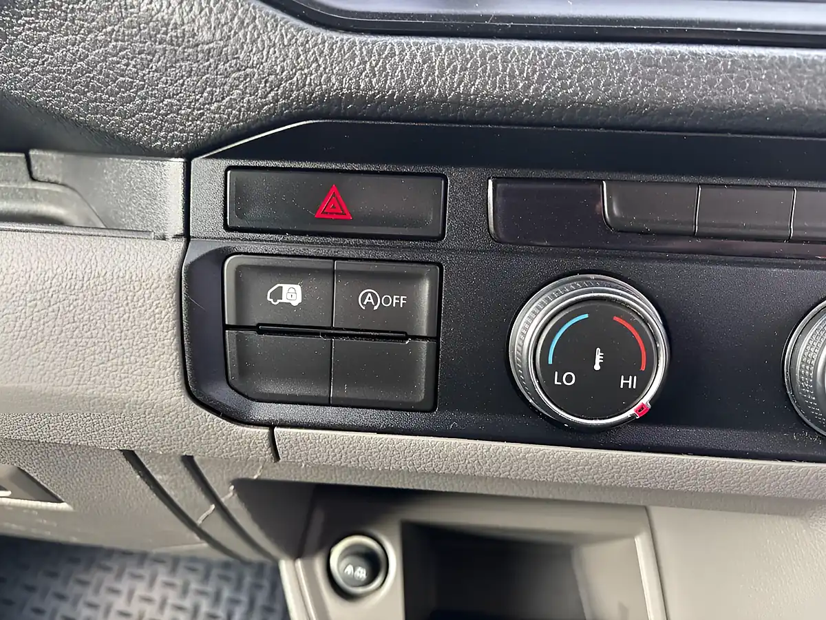 Used 2019 Volkswagen Crafter Trendline Maxi White - Interior and Exterior details 18