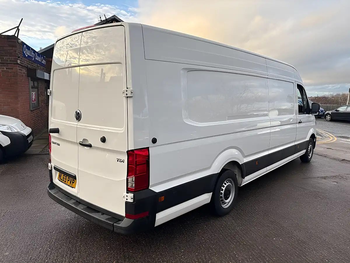 Used 2019 Volkswagen Crafter Trendline Maxi White - Interior and Exterior details 5