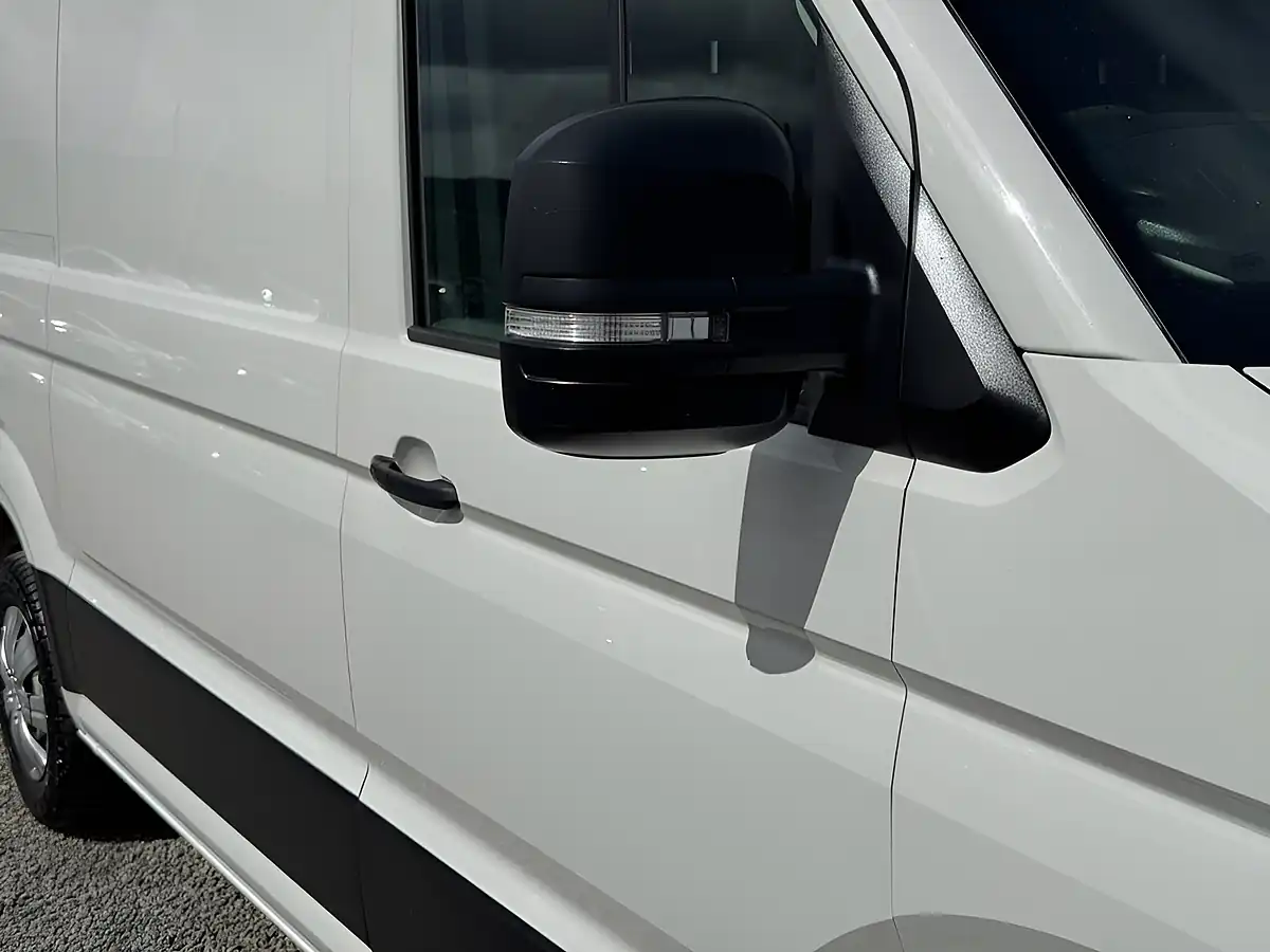 Used 2019 Volkswagen Crafter Trendline White - Interior and Exterior details 10
