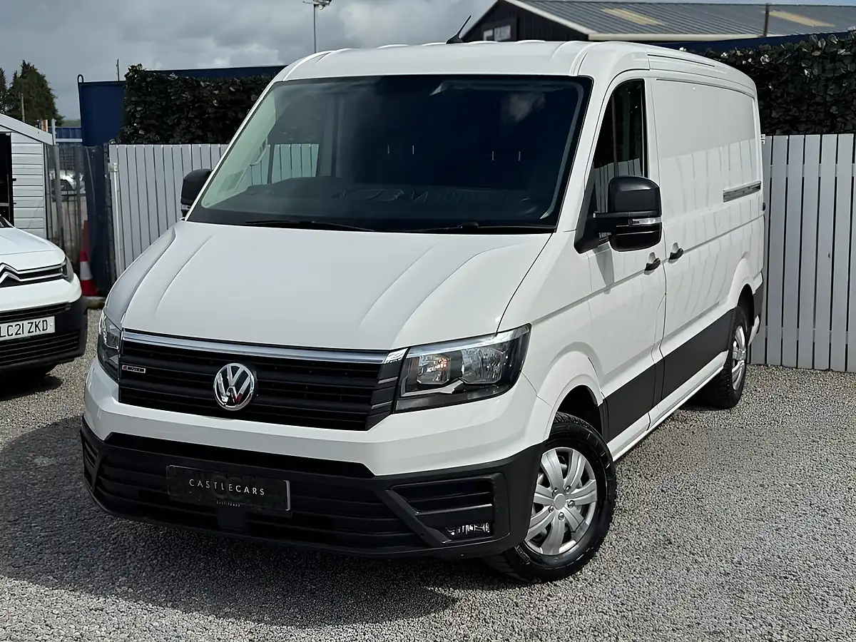 Used 2019 Volkswagen Crafter Trendline White - Interior and Exterior details 2