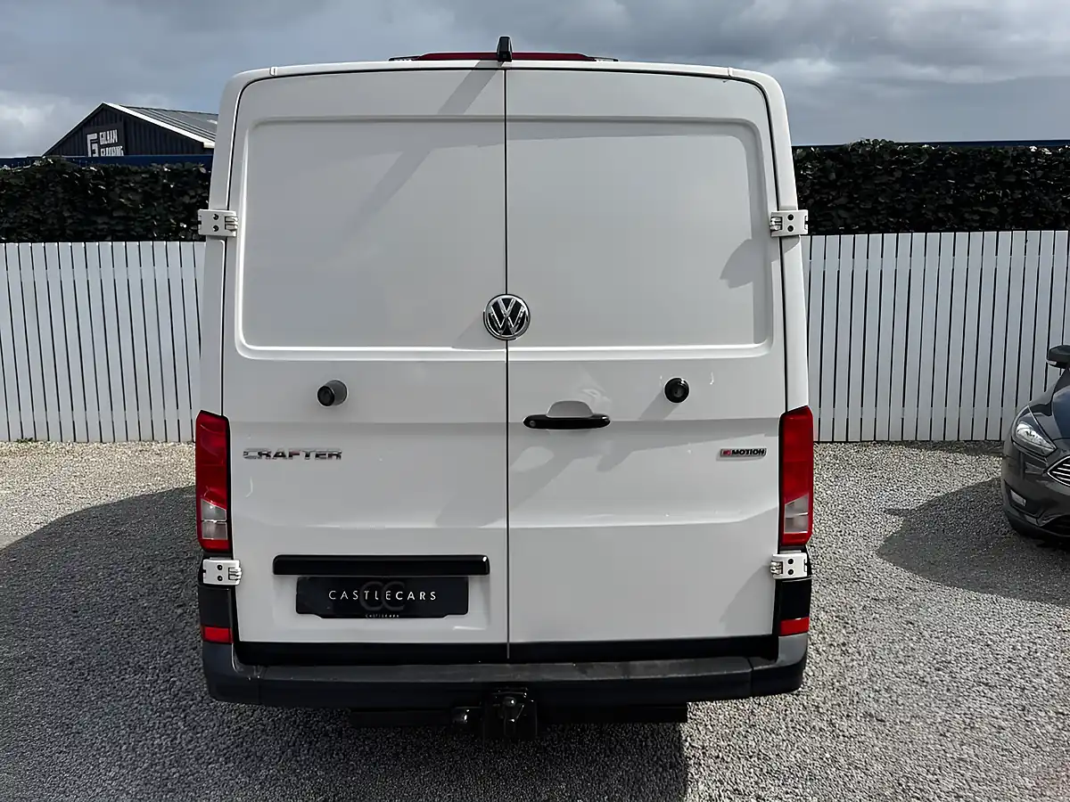 Used 2019 Volkswagen Crafter Trendline White - Interior and Exterior details 6
