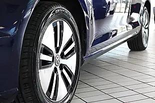 Used 2019 Volkswagen E-Golf Hatchback Atlantic Blue - Interior and Exterior details 6