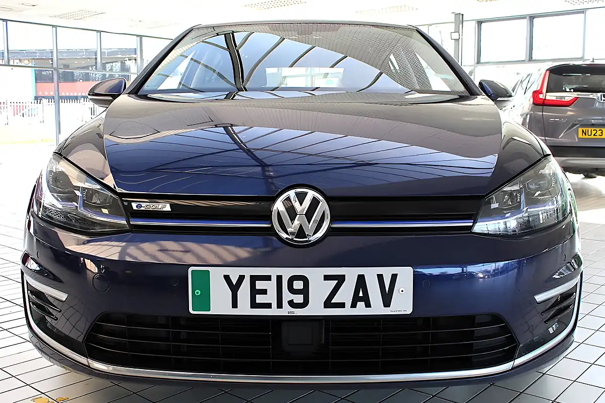 Used 2019 Volkswagen E-Golf Hatchback Atlantic Blue - Interior and Exterior details 8