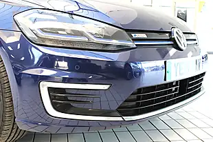 Used 2019 Volkswagen E-Golf Hatchback Atlantic Blue - Interior and Exterior details 9