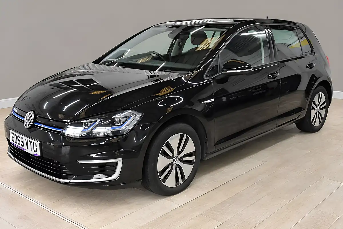 Used 2019 Volkswagen E-Golf Hatchback Black - Interior and Exterior details 3