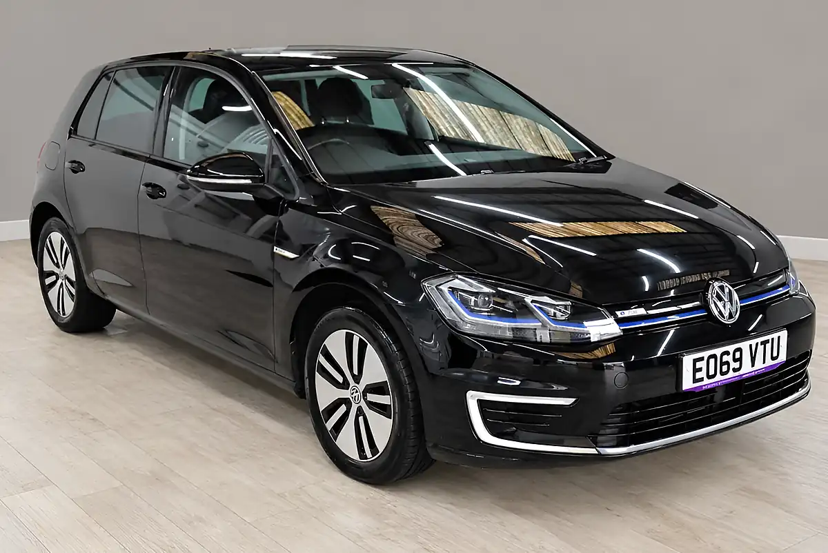 Used 2019 Volkswagen E-Golf Hatchback Black - Interior and Exterior details 5