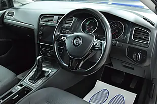 Used 2019 Volkswagen E-Golf Hatchback Black - Interior and Exterior details 8