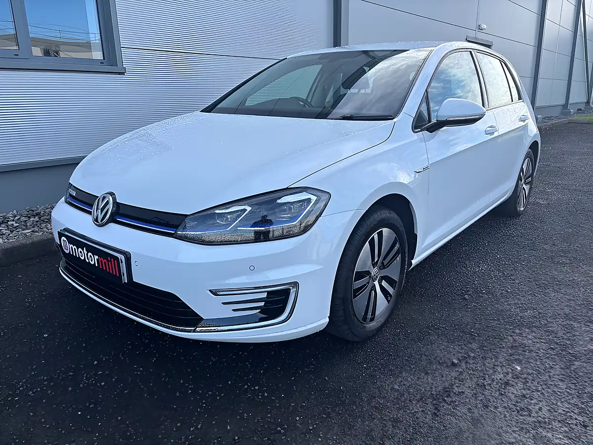 Used 2019 Volkswagen E-Golf Hatchback White - Interior and Exterior details 6