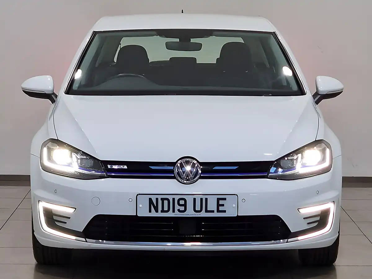 Used 2019 Volkswagen E-Golf White - Interior and Exterior details 2