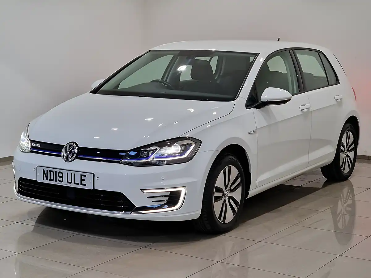 Used 2019 Volkswagen E-Golf White - Interior and Exterior details 3
