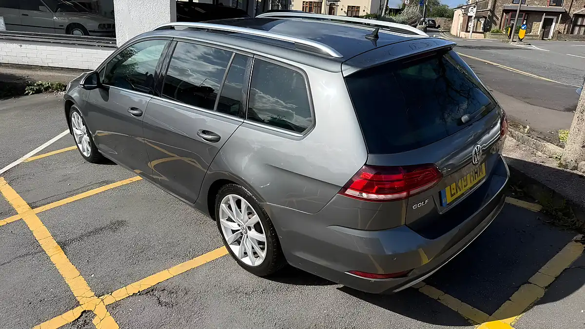 Used 2019 Volkswagen Golf GT Indium Grey Metallic - Interior and Exterior details 11