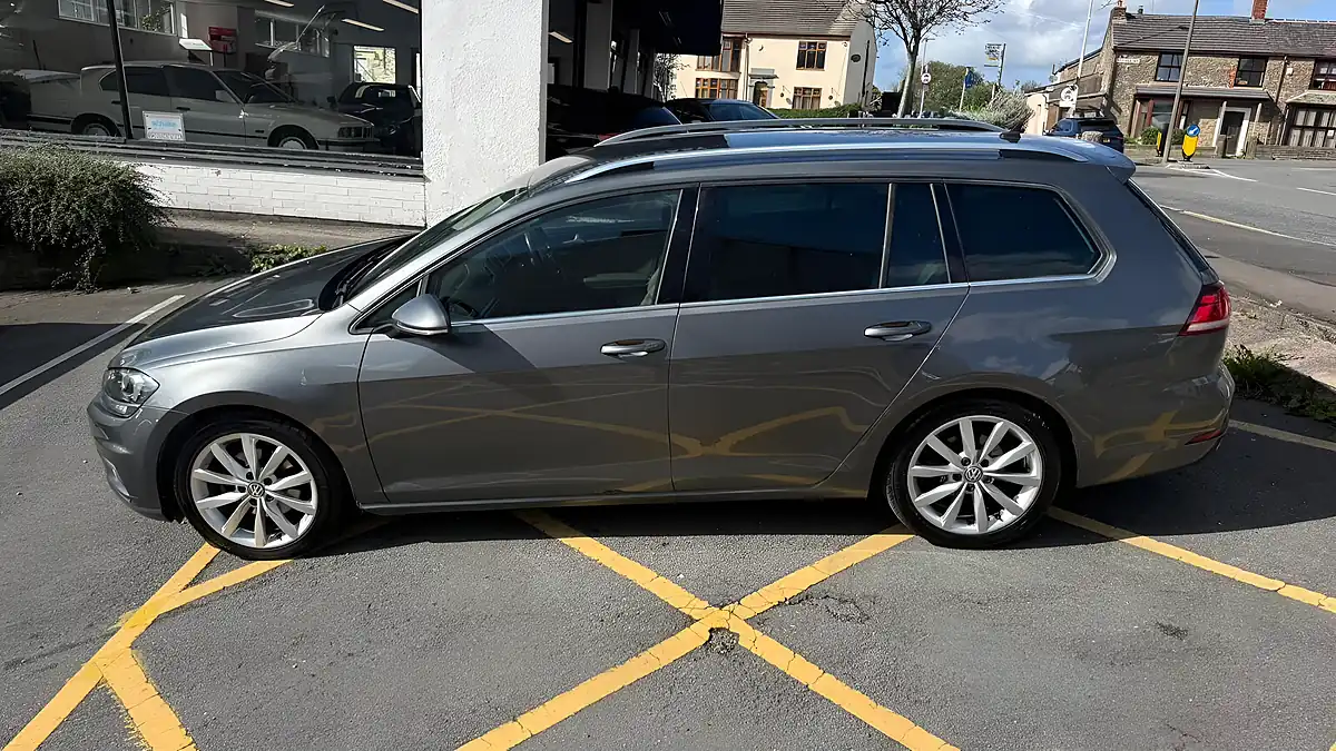 Used 2019 Volkswagen Golf GT Indium Grey Metallic - Interior and Exterior details 12
