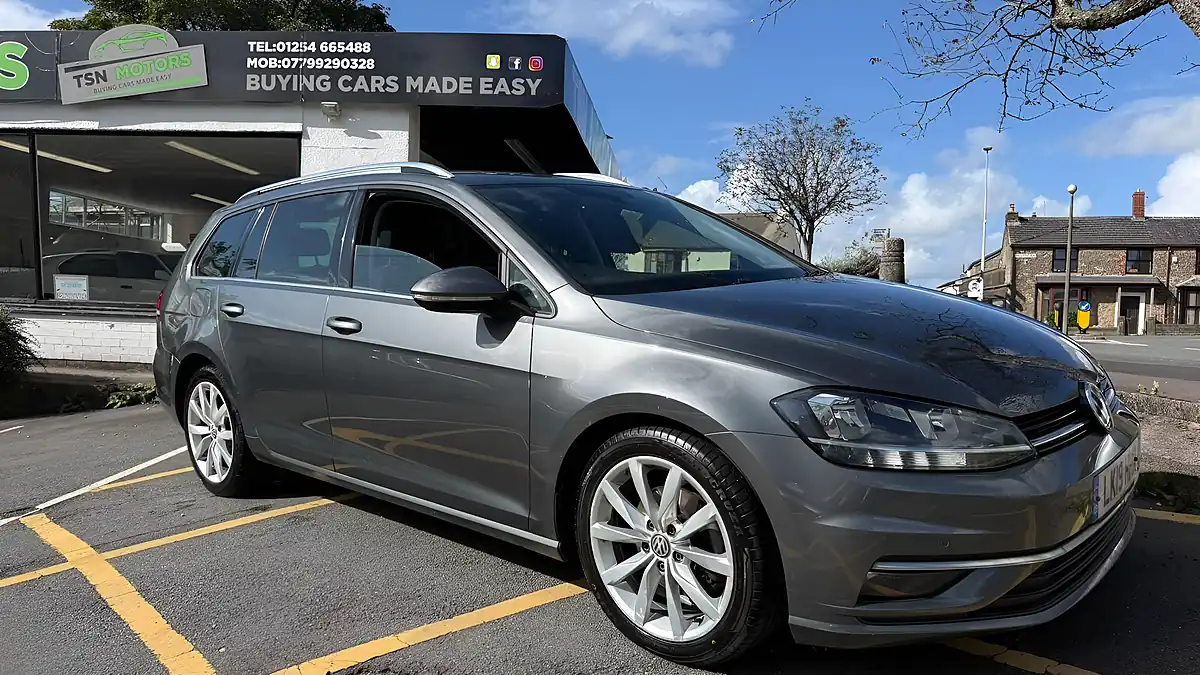 Used 2019 Volkswagen Golf GT Indium Grey Metallic - Interior and Exterior details 5