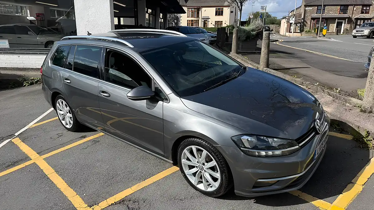 Used 2019 Volkswagen Golf GT Indium Grey Metallic - Interior and Exterior details 8
