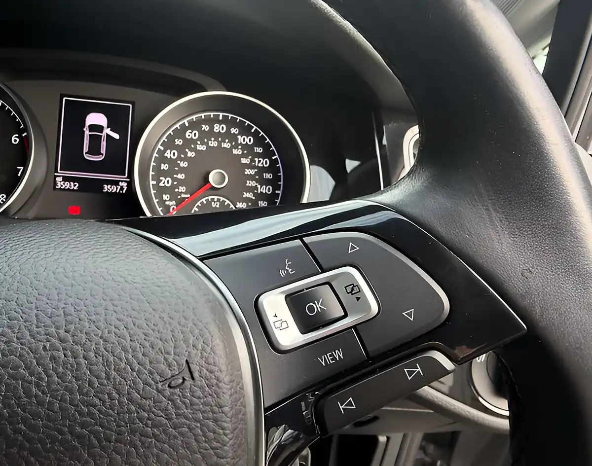 Used 2019 Volkswagen Golf GT Tungsten Silver - Interior and Exterior details 15