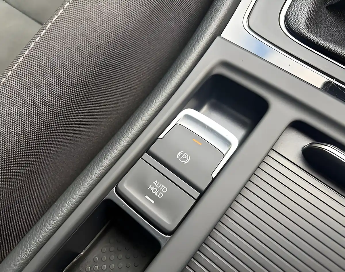 Used 2019 Volkswagen Golf GT Tungsten Silver - Interior and Exterior details 17
