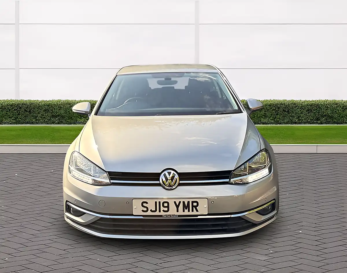 Used 2019 Volkswagen Golf GT Tungsten Silver - Interior and Exterior details 2