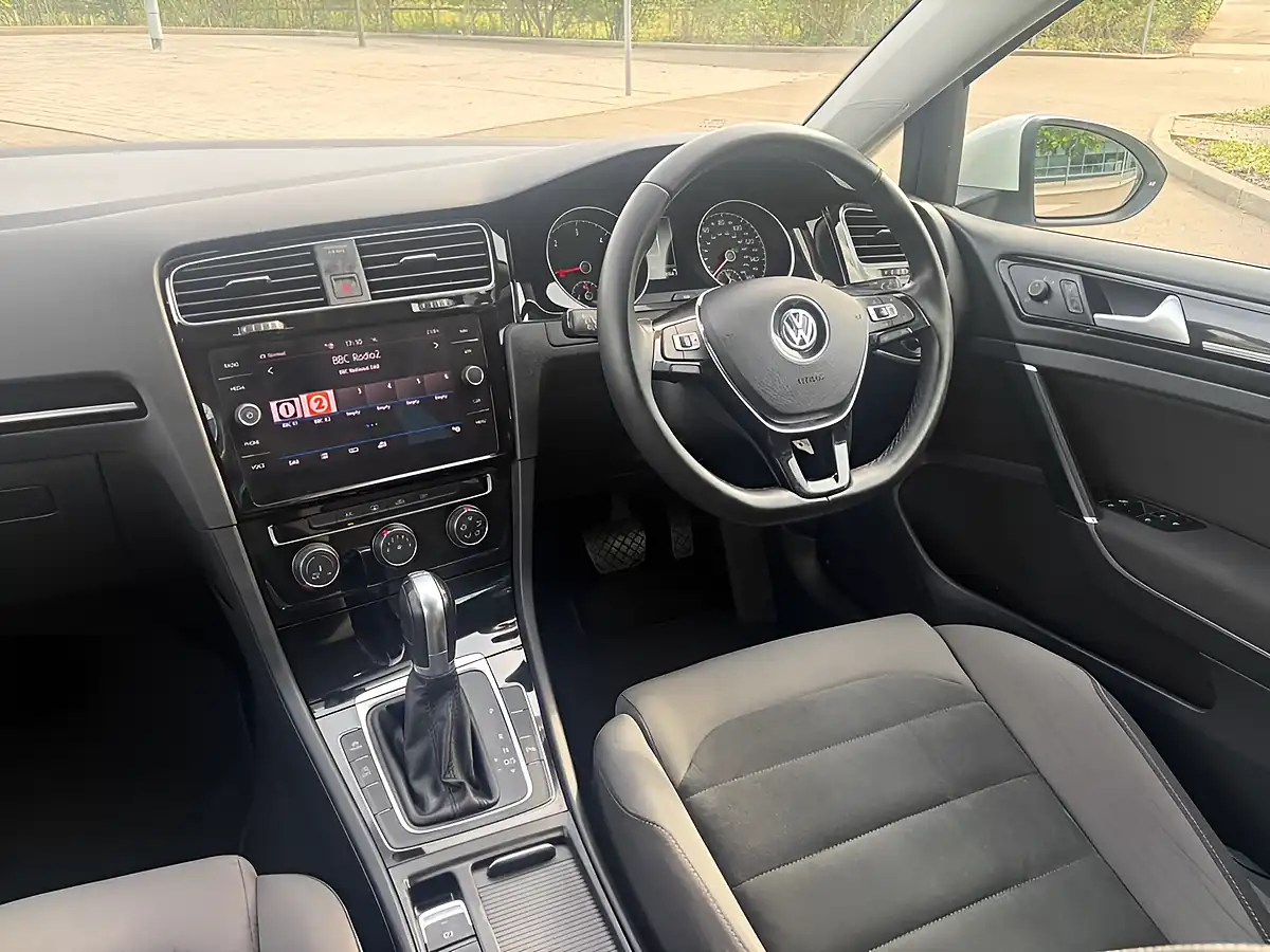 Used 2019 Volkswagen Golf GT White - Interior and Exterior details 15