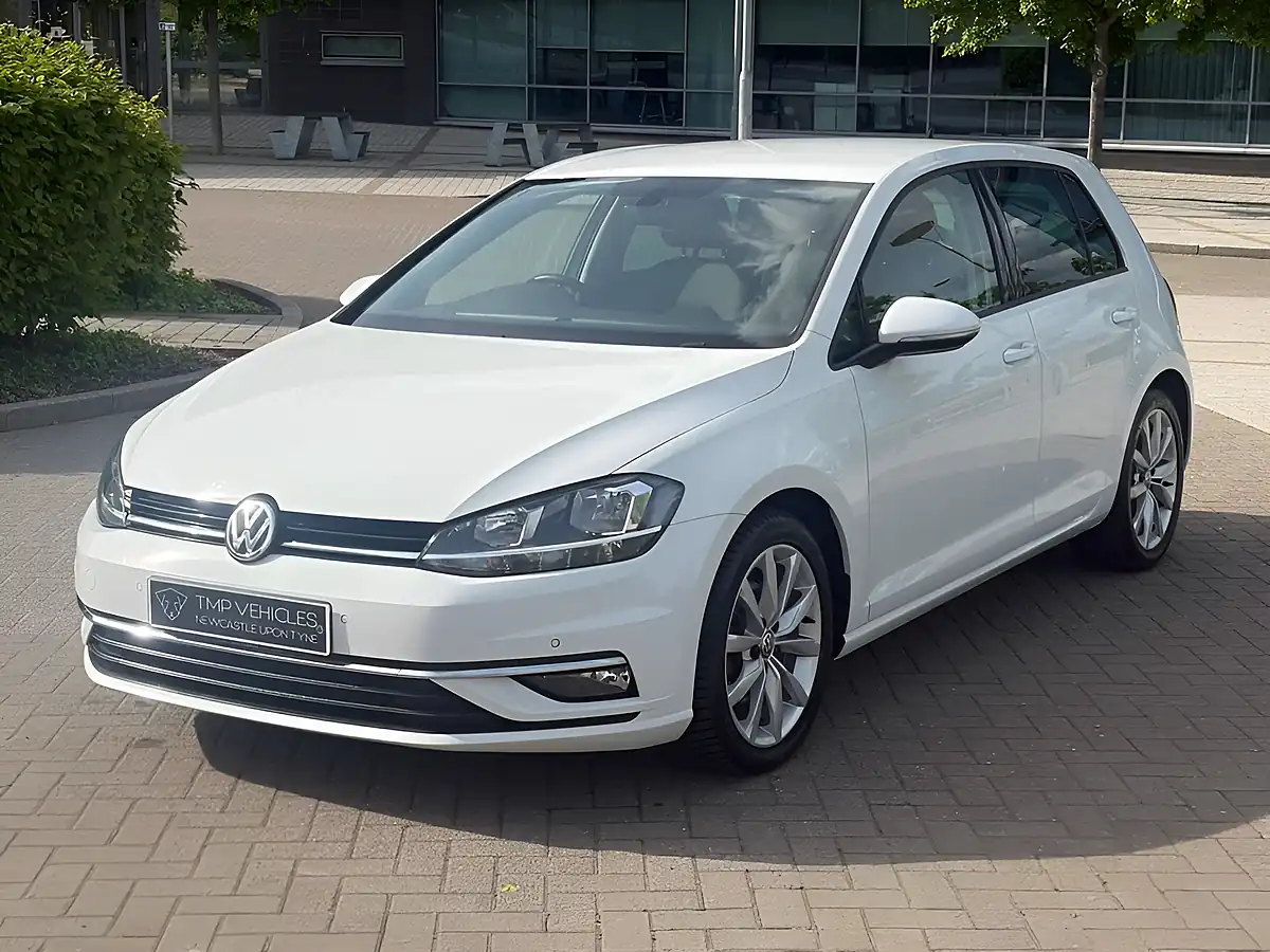 Used 2019 Volkswagen Golf GT White - Interior and Exterior details 5