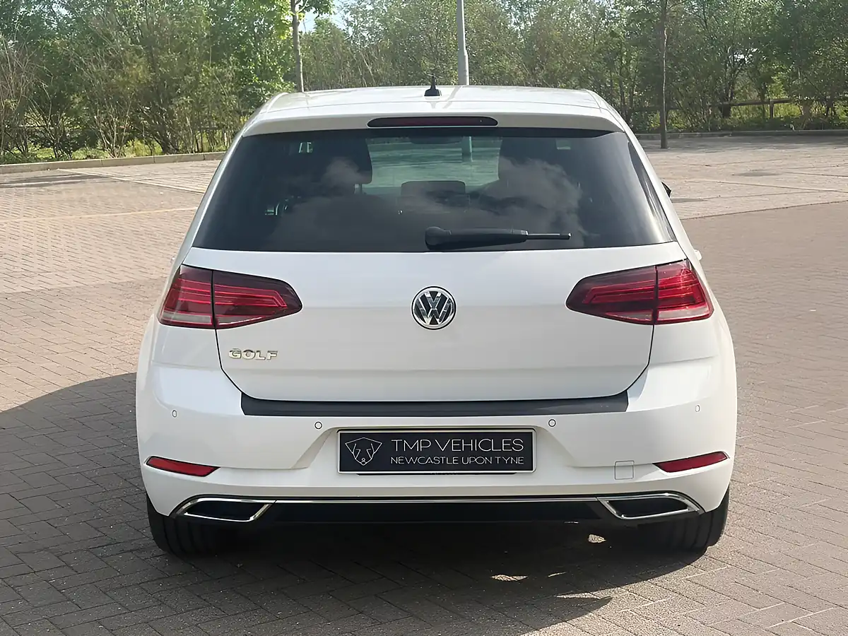 Used 2019 Volkswagen Golf GT White - Interior and Exterior details 6