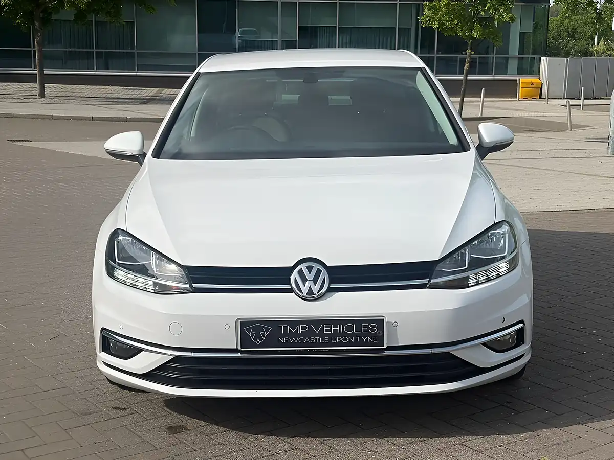 Used 2019 Volkswagen Golf GT White - Interior and Exterior details 8