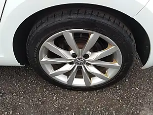 Used 2019 Volkswagen Golf GT White - Interior and Exterior details 19
