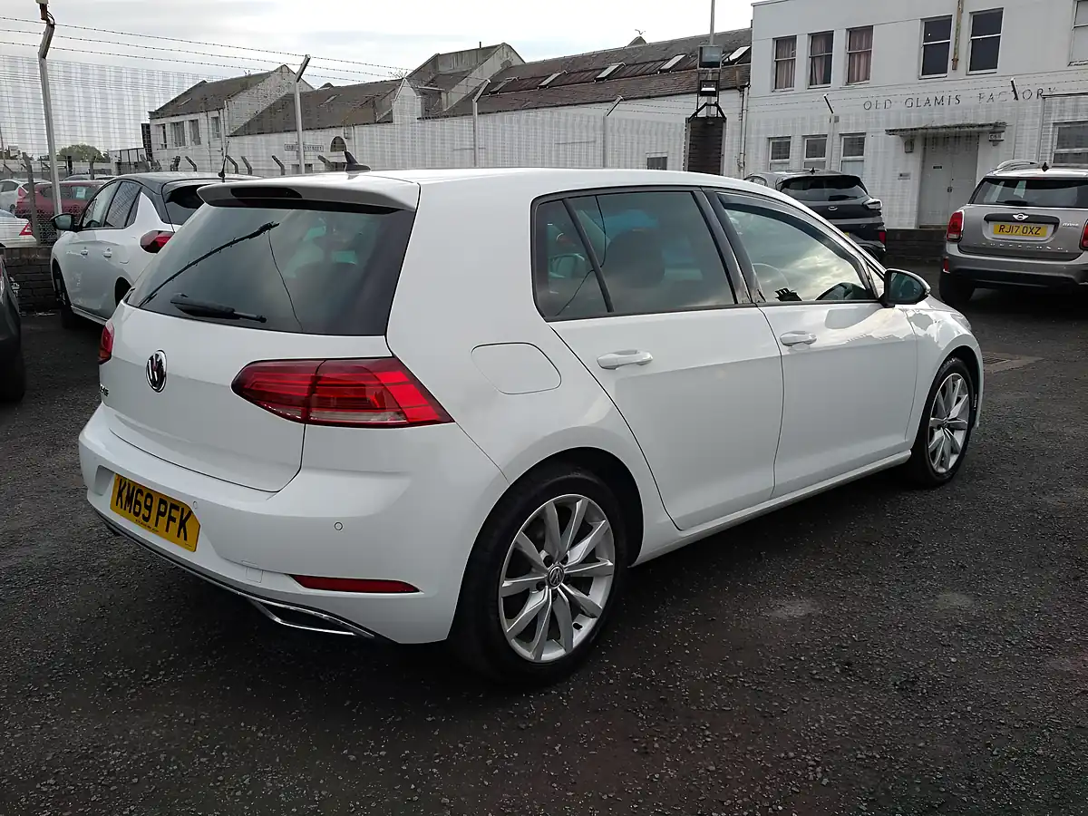 Used 2019 Volkswagen Golf GT White - Interior and Exterior details 6