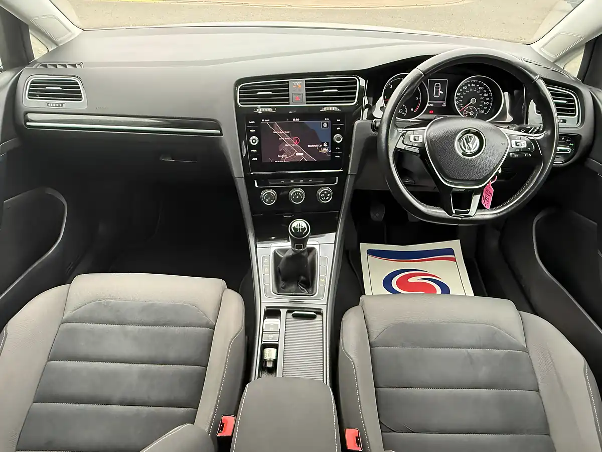 Used 2019 Volkswagen Golf GT White - Interior and Exterior details 10