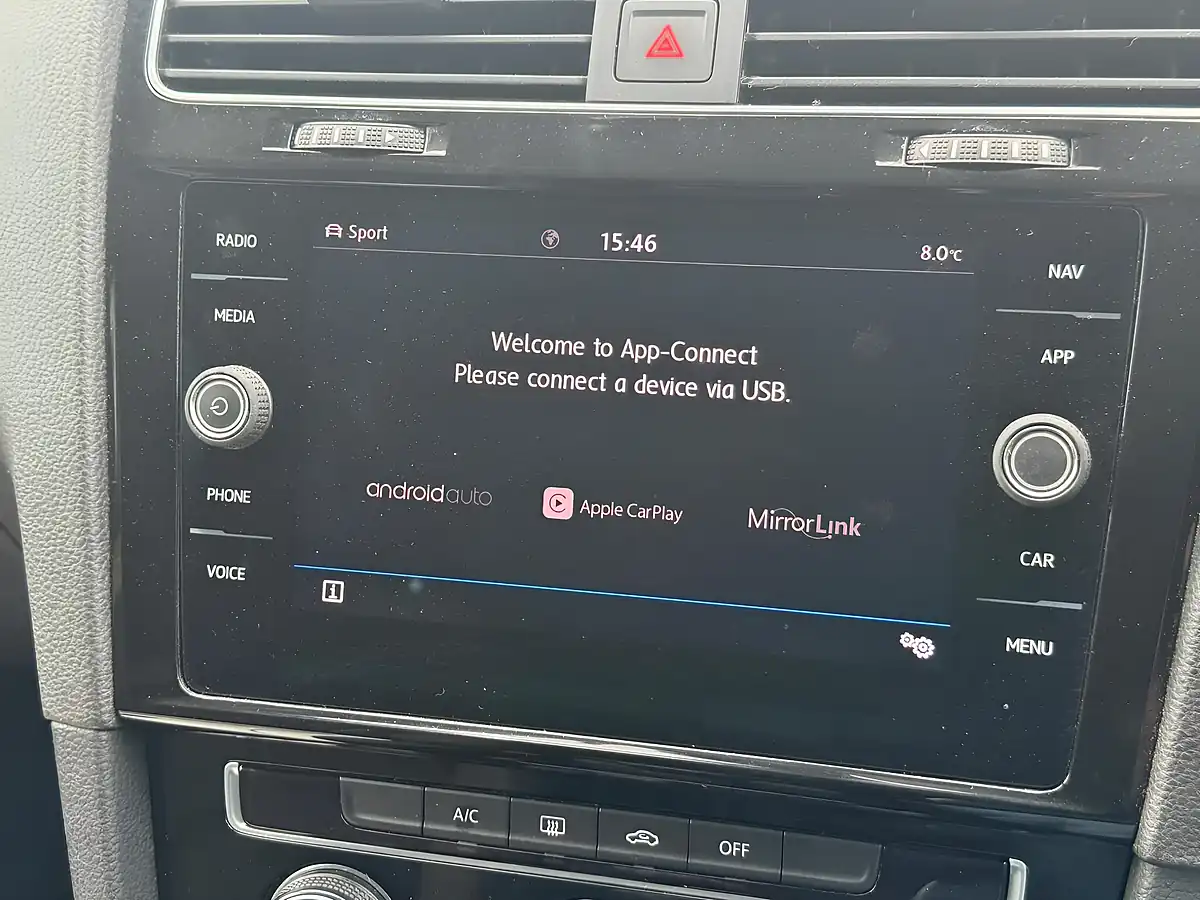 Used 2019 Volkswagen Golf GT White - Interior and Exterior details 15