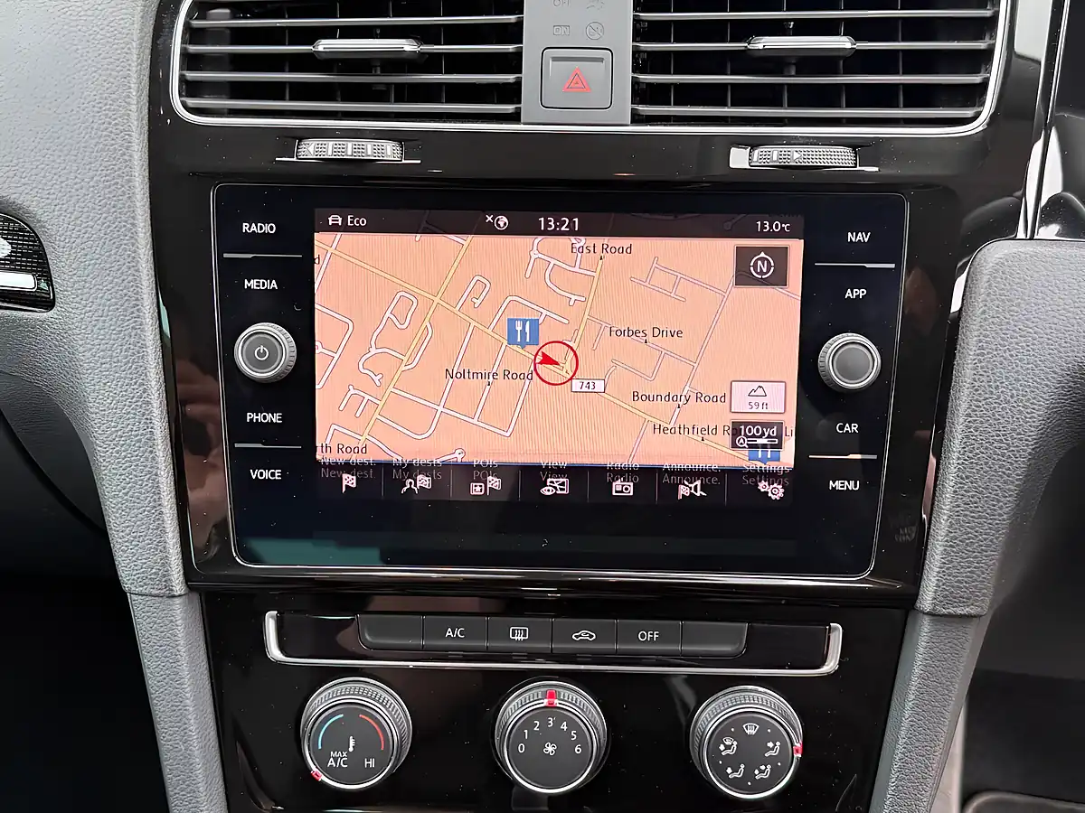 Used 2019 Volkswagen Golf GT White - Interior and Exterior details 11