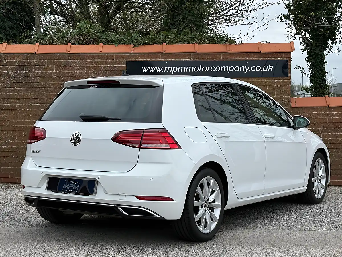 Used 2019 Volkswagen Golf GT White - Interior and Exterior details 5
