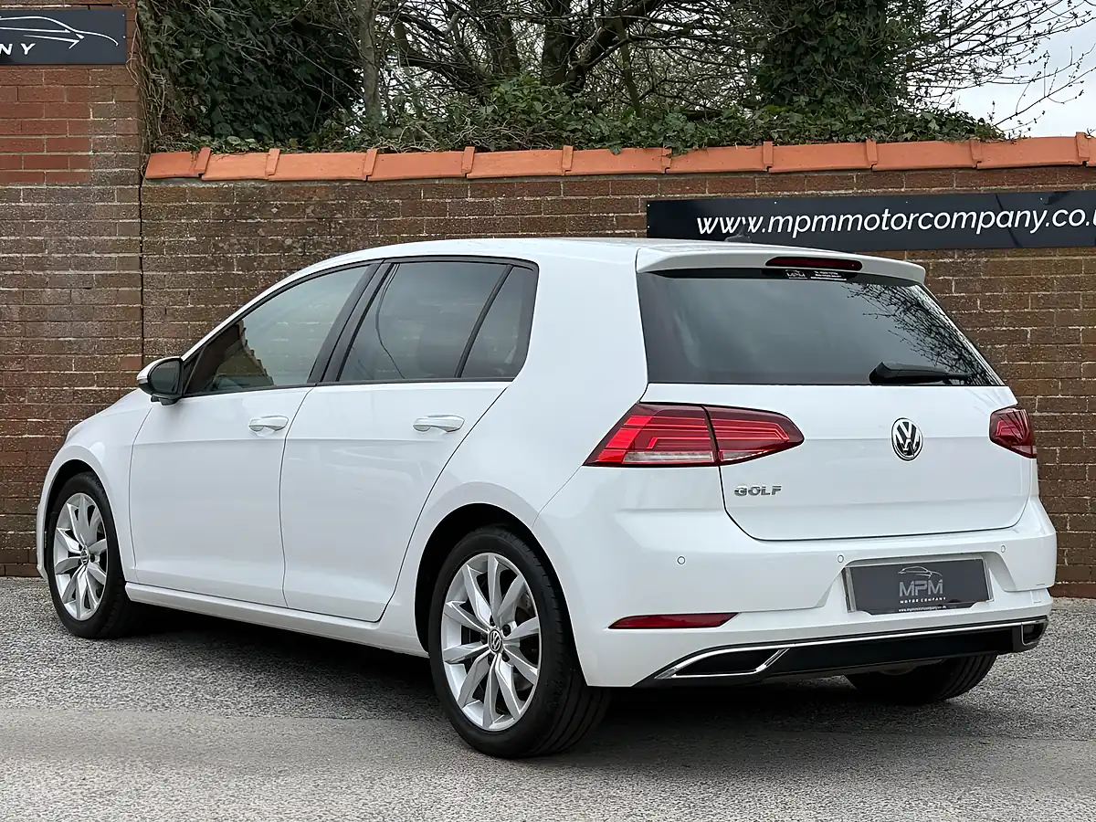 Used 2019 Volkswagen Golf GT White - Interior and Exterior details 6