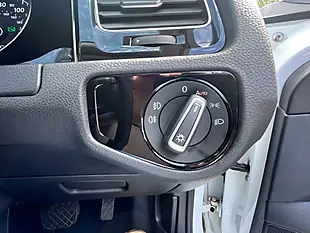 Used 2019 Volkswagen Golf GT White - Interior and Exterior details 12