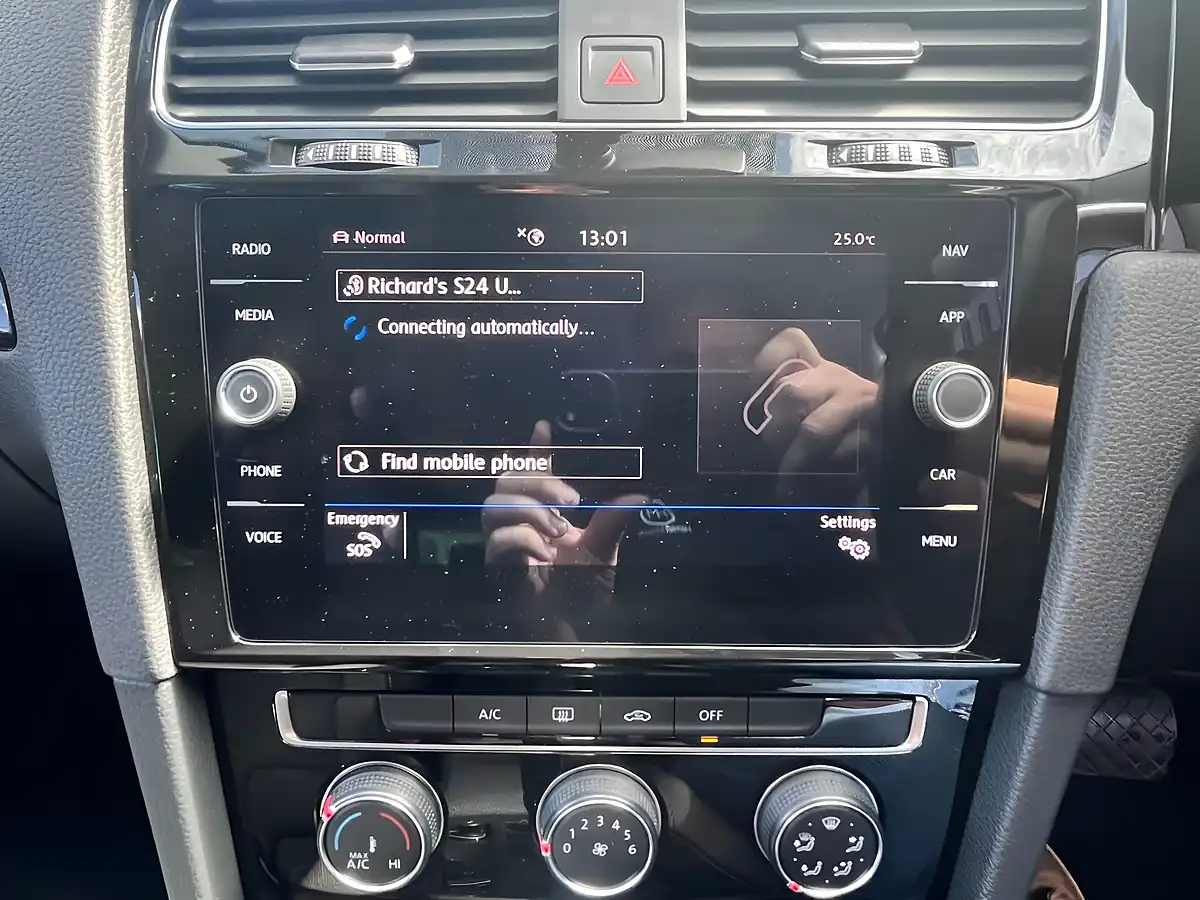 Used 2019 Volkswagen Golf GT White - Interior and Exterior details 16