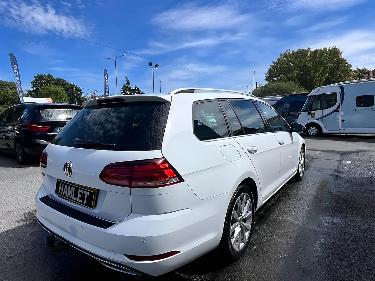 Used 2019 Volkswagen Golf GT White - Interior and Exterior details 5