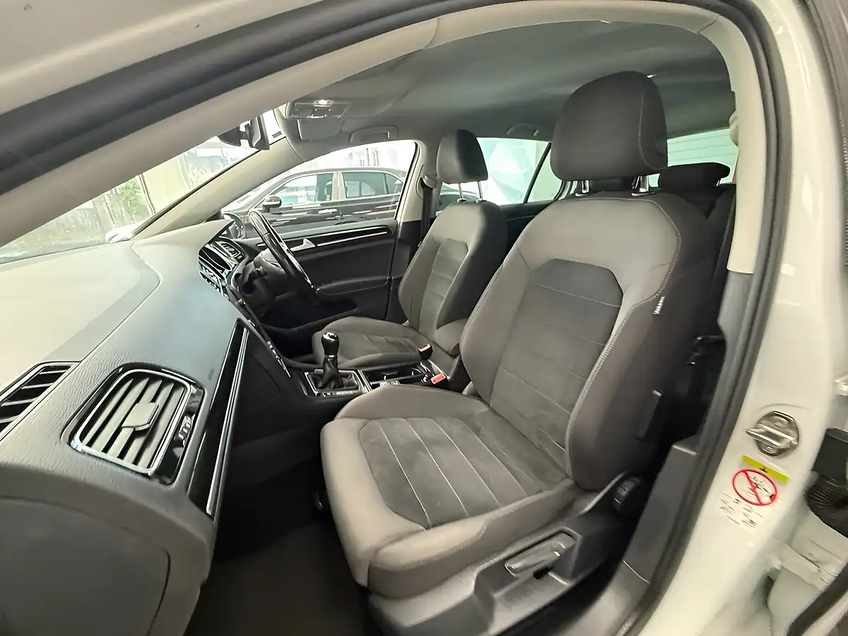 Used 2019 Volkswagen Golf GT White - Interior and Exterior details 15