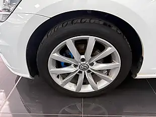 Used 2019 Volkswagen Golf GT White - Interior and Exterior details 17