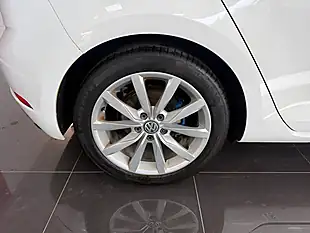 Used 2019 Volkswagen Golf GT White - Interior and Exterior details 3