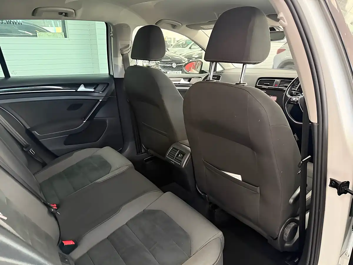 Used 2019 Volkswagen Golf GT White - Interior and Exterior details 4