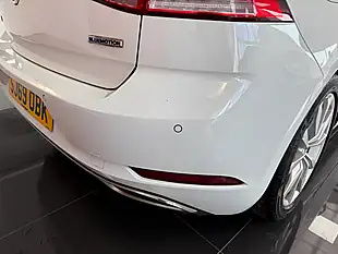 Used 2019 Volkswagen Golf GT White - Interior and Exterior details 9