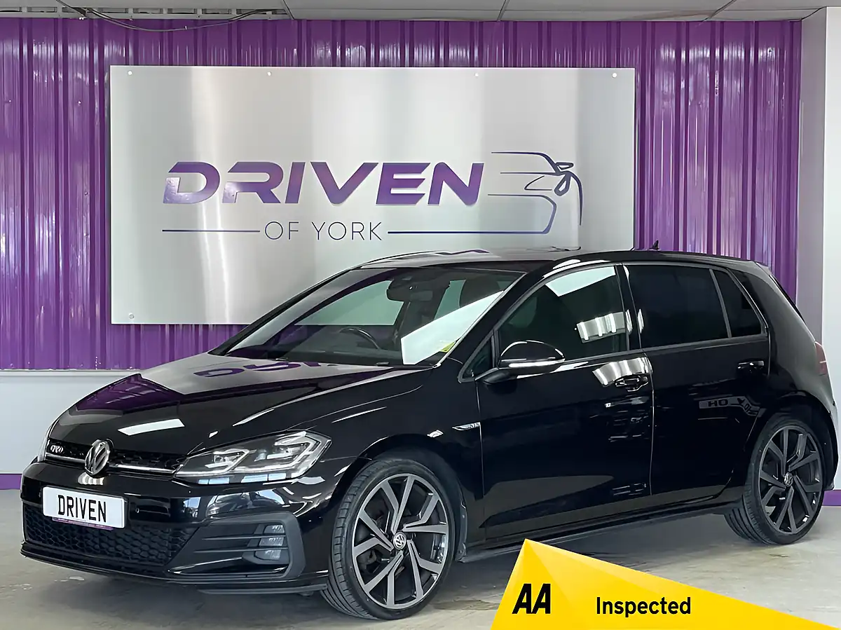 Used 2019 Volkswagen Golf Gtd Black - Front View
