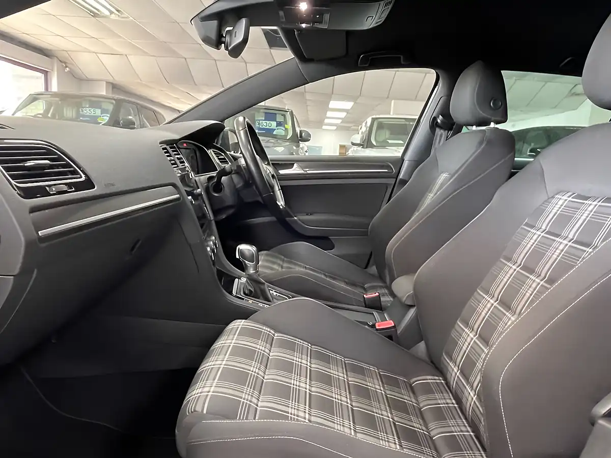 Used 2019 Volkswagen Golf Gtd Black - Interior and Exterior details 16
