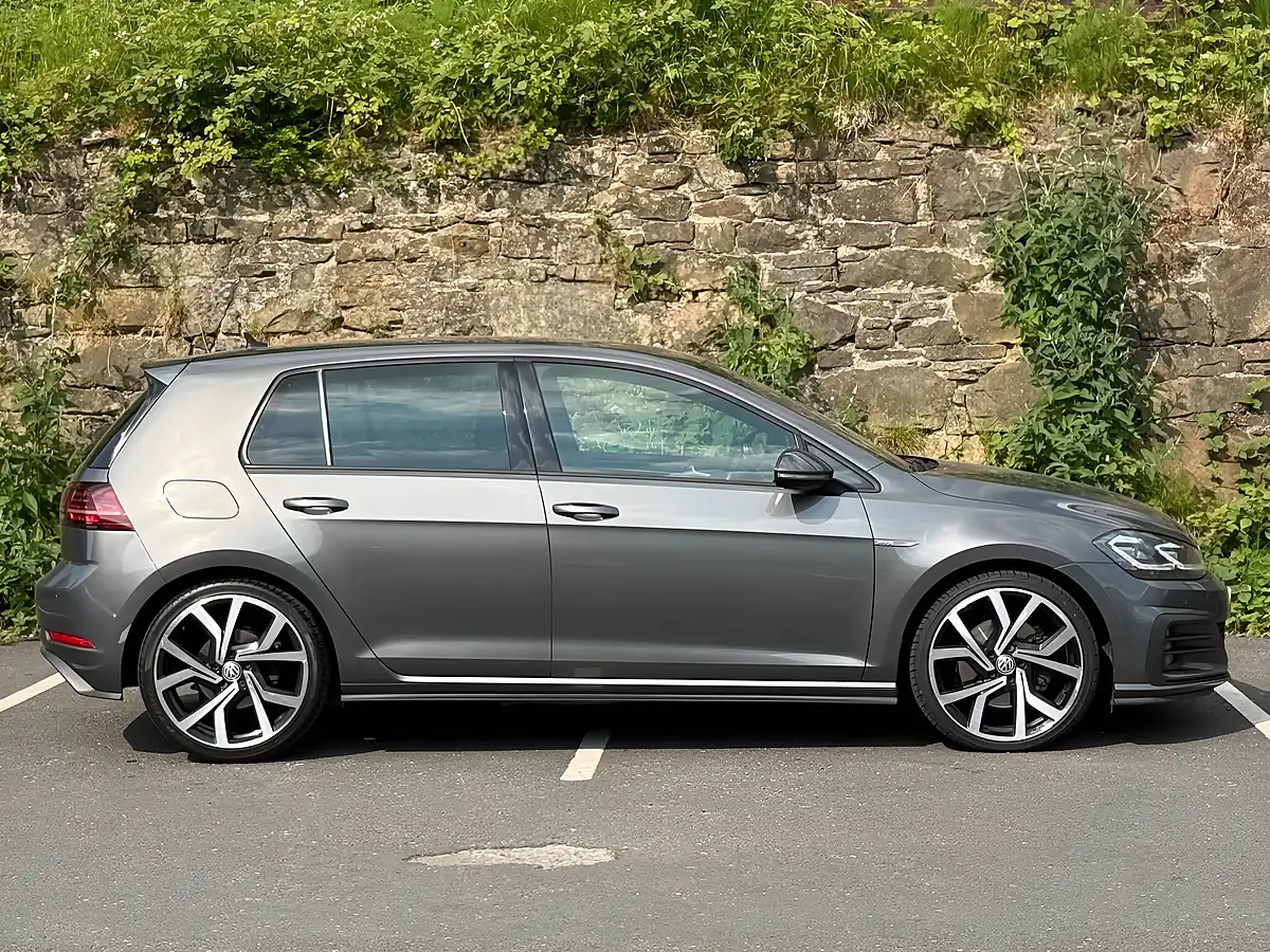 Used 2019 Volkswagen Golf Gtd Grey - Interior and Exterior details 6