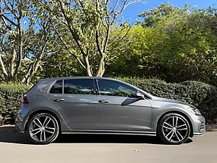Used 2019 Volkswagen Golf Gtd Indium Grey - Interior and Exterior details 6