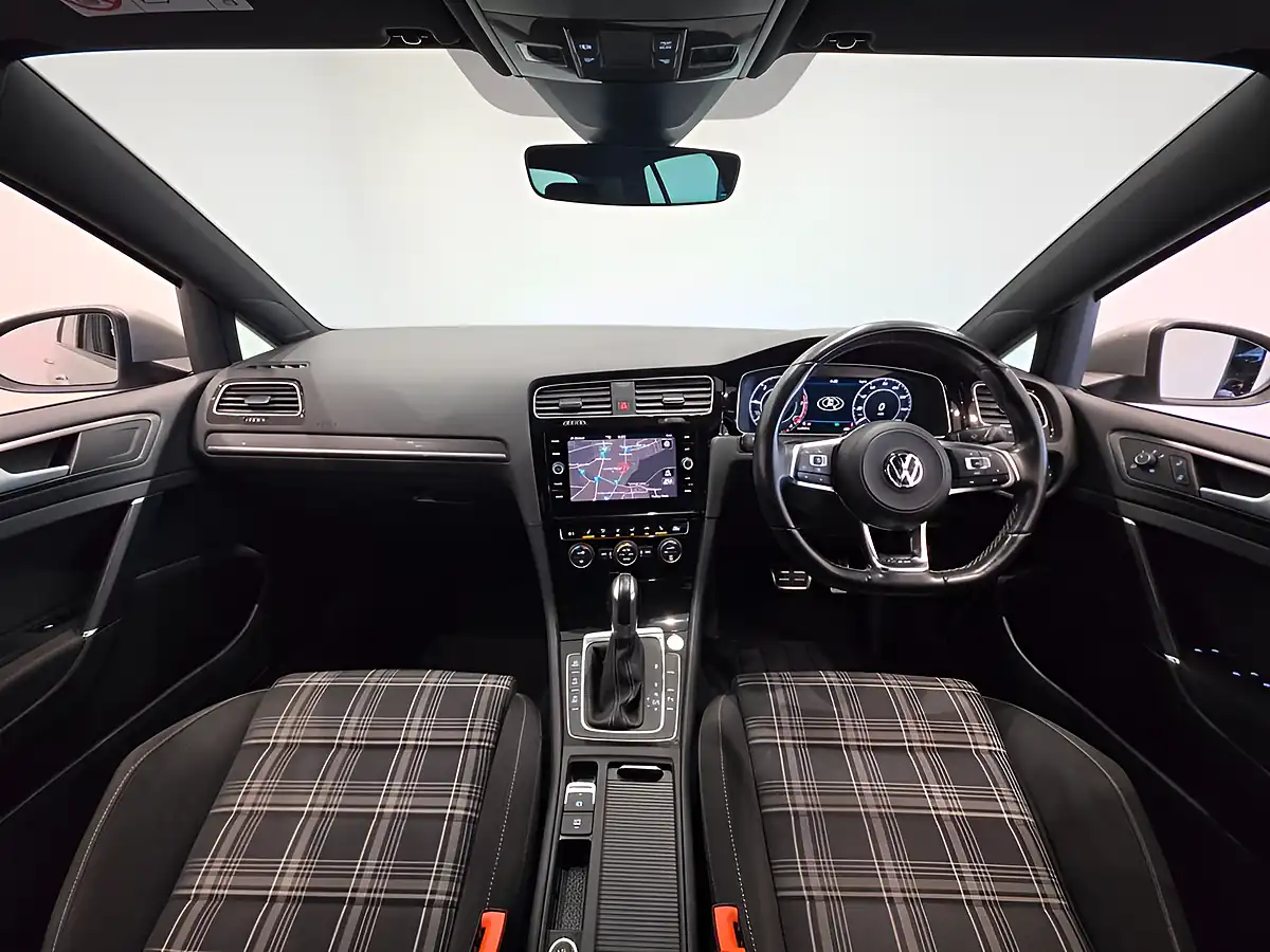 Used 2019 Volkswagen Golf Gtd Silver - Interior and Exterior details 19