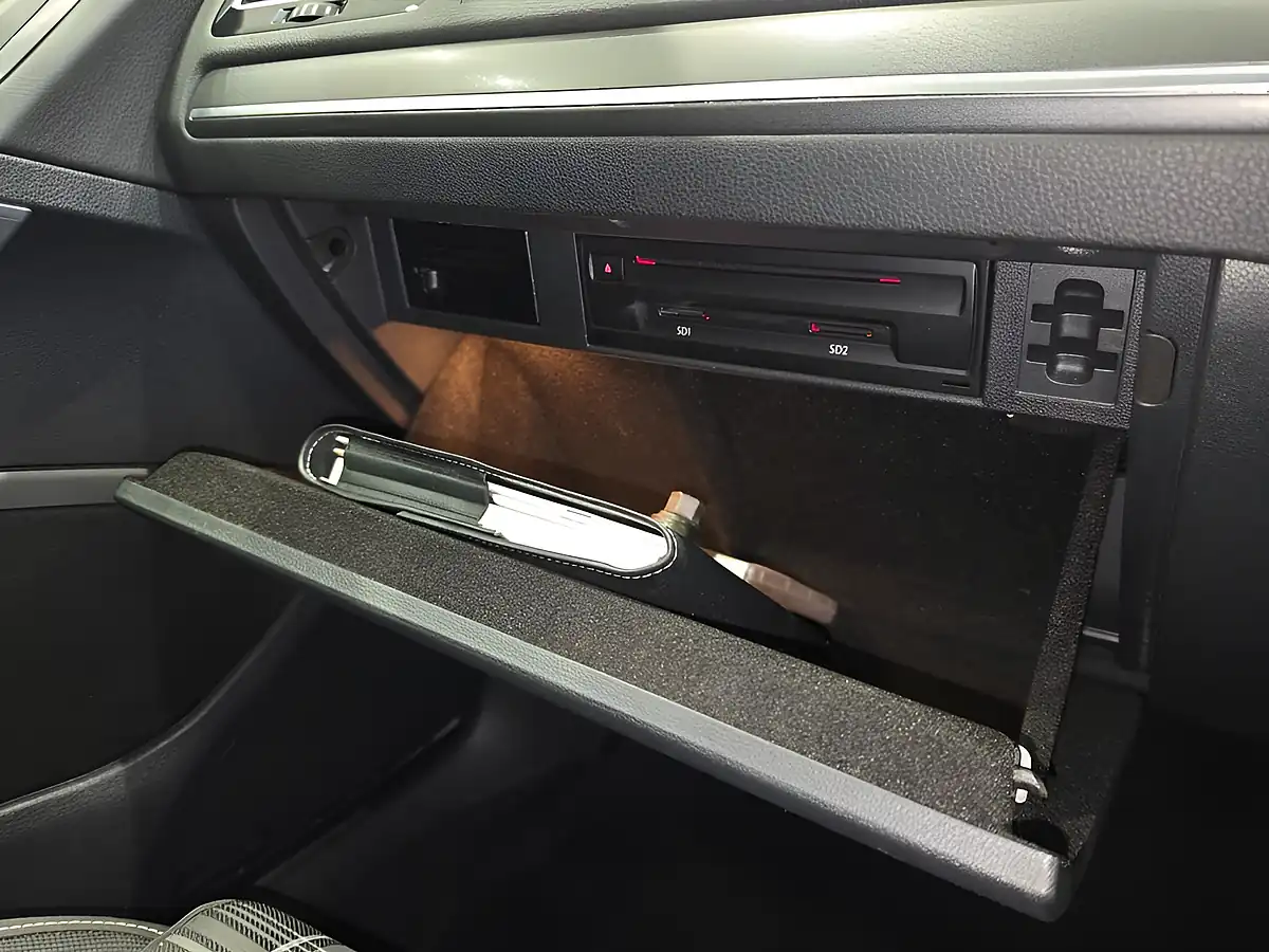 Used 2019 Volkswagen Golf Gtd Silver - Interior and Exterior details 20